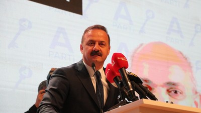 Yavuz Ağıralioğlu: Ne yapacağı öngörülen siyasetçiler olacağız
