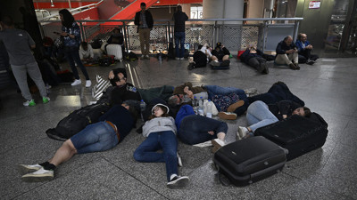 İspanya ve Portekiz'i felç eden elektrik kesintilerinde son durum