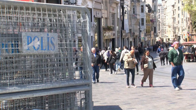 Taksim'de 1 Mayıs hazırlıkları sürüyor
