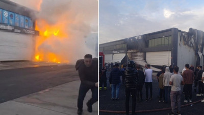 Diyarbakır’da, oto sanayi sitesindeki bir iş yerinde patlama sonrası yangın; olay anı kamerada