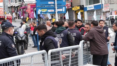 İstanbul Valiliği: İzinsiz gösteri için toplananlardan 384'ü gözaltına alındı