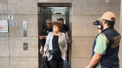 Gazeteci Ayşenur Arslan'ı yargılandığı davada karar