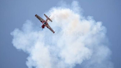 İtalya Hava Kuvvetleri akrobasi ekibinde 3 uçak çarpıştı
