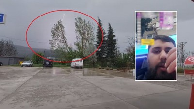 Cep telefonuyla canlı yayında oyun oynarken yıldırım düştü; o anlar kameraya yansıdı