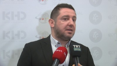 Eski futbolcu Nihat Kahveci hakkında eski eşi ve çocuklarına karşı uzaklaştırma kararı
