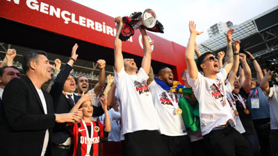 Gençlerbirliği'nde şampiyonluk kutlaması