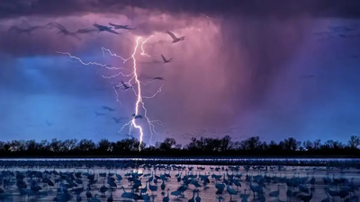 Bangladeş'in farklı bölgelerinde yıldırım çarpması sonucu 13 kişi hayatını kaybetti