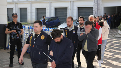 Sahte araç kiralama sitesi üzerinden 122 kişiyi dolandıran 52 şüpheli tutuklandı