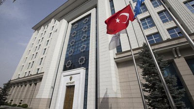 AK Parti'den teşkilat yapısına yönelik eğitim kampanyası