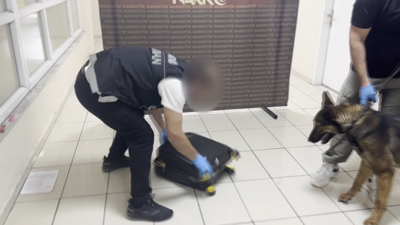 Otobüste valizine gizlediği uyuşturucuyu ‘Mailo’ buldu; tutuklandı