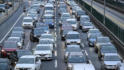 Trafiğe nisanda 191 bin 983 aracın kaydı yapıldı