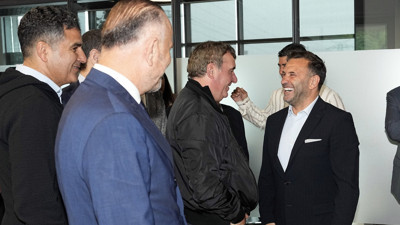 Galatasaray camiası UEFA Kupası zaferinin 25. yıl dönümünde buluştu