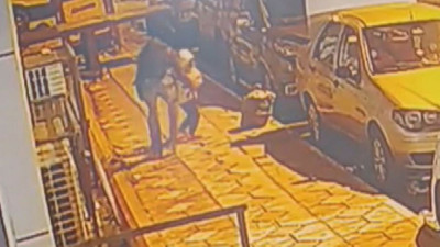 Babası bagajdan eşya alan çocuğu kaçırmaya çalışan şüpheli tutuklandı