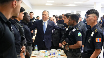 Bakan Yerlikaya'dan Polis Akademisi'ne ziyaret