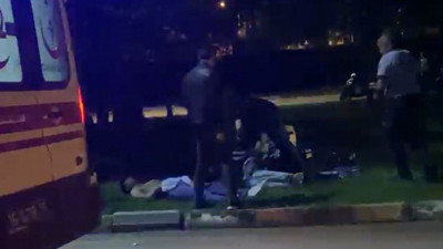 Parkta 2 genci lazerle taciz edip, bıçakla yaralayan 2 şüpheliden 1’i tutuklandı