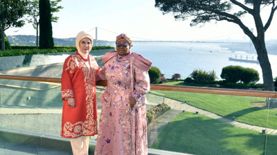 Emine Erdoğan, Esvatini Ana Kraliçesi Ntfombi Tfwala ile İstanbul'da bir araya geldi