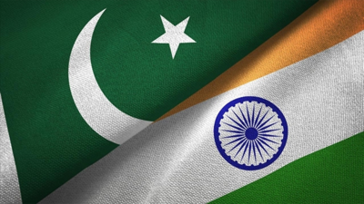 Pakistan ve Hindistan hava sahalarına yönelik yasakları bir ay uzattı