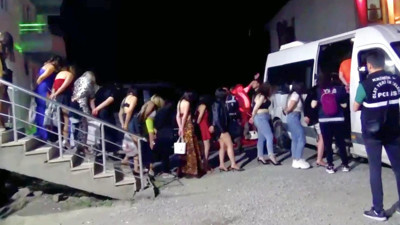 Iğdır'da insan ticareti ve fuhuş operasyonunda kurtarılan 107 kadın, sınır dışı edildi