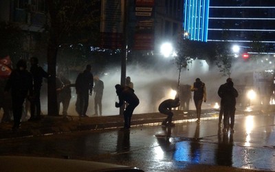 İzmir'de izinsiz eyleme 176 gözaltı