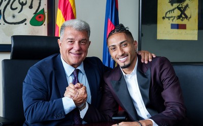 Barcelona, Raphinha’nın sözleşmesini 2028 yılına kadar uzattı