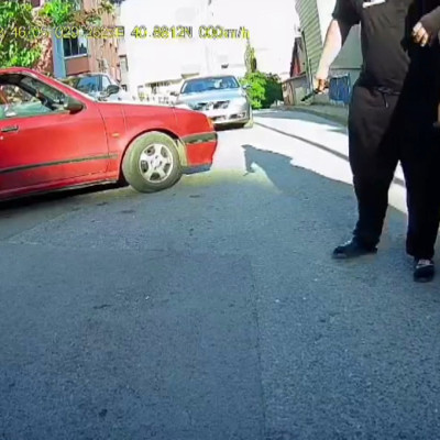 Pendik'te trafikte tartıştığı sürücüye eşi ve kızının yanında bıçak çekti; o anlar kamerada