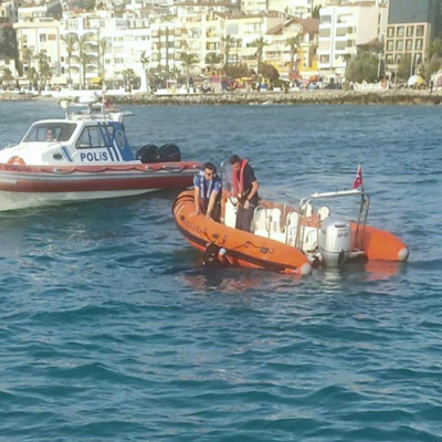 Kuşadası'nda denizde erkek cesedi bulundu