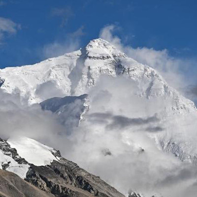 Nepal, Himalayalar'daki 97 zirveyi iki yıl ücretsiz tırmanışa açacak