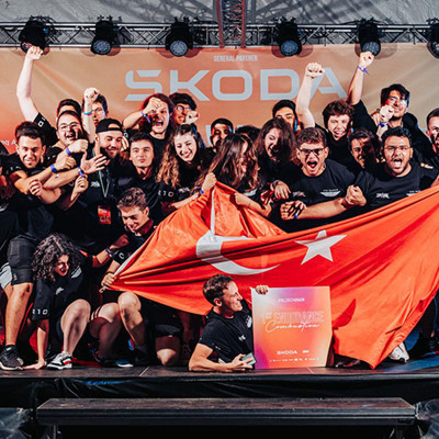 YTU Racing, Formula Student Çekya'da şampiyon oldu