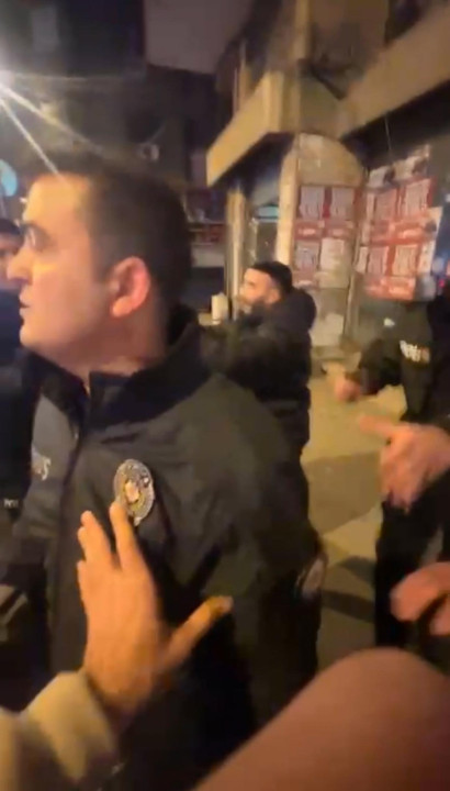 Bahçelievler'de taksiyle uyuşturucu ticareti iddiası: Taksici panik butonuna bastı, 6 şüpheli yakalandı - Resim : 1