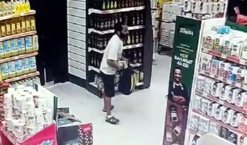 Avcılar'daki hırsızlık şüphelisi daha önce aynı suçtan sabıkası olan dizi oyuncusu Ümit Gündeş çıktı - Resim : 1