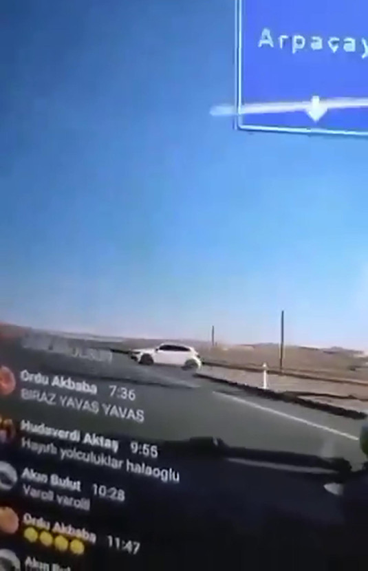 Kars'ta 1 kişinin öldüğü, 6 kişinin yaralandığı kaza canlı yayına yansıdı - Resim : 1