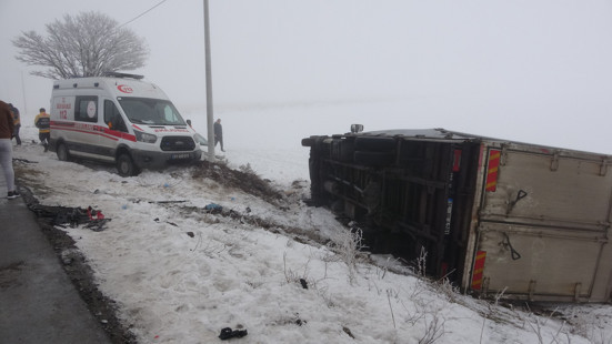 Bitlis'te zincirleme kaza 33 yaralı - Resim : 1