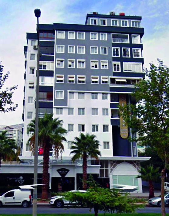 Depremde 35 kişin öldüğü Ezgi Apartmanı davası sanığı: Bu dosyada kurban seçildim - Resim : 1