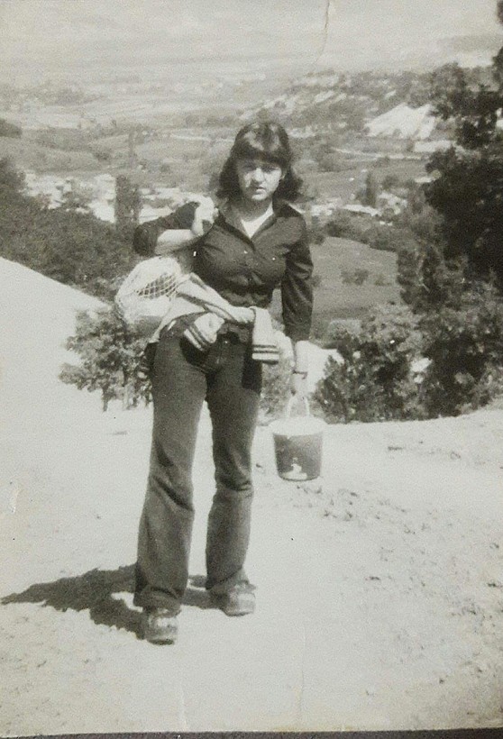 Emine öğretmen, korkarak gelip ağlayarak ayrıldığı köye 49 yıl sonra geri döndü - Resim: 2