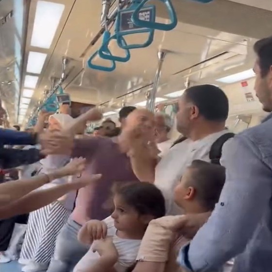 Marmaray'daki olaya karışan 'mavi gömlekli' konuştu