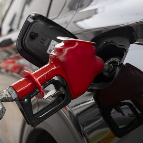 Orta Doğu ve İran’daki son gelişmeler nedeniyle ABD’de benzin fiyatları yükseldi