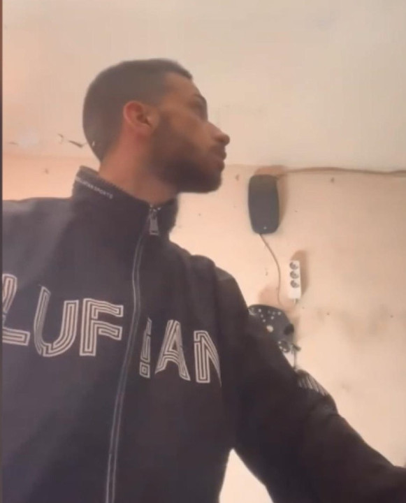 İstanbul Boğazı'nda deprem anları kamerada; yönü değişen yelkenli yan yattı - Resim : 1