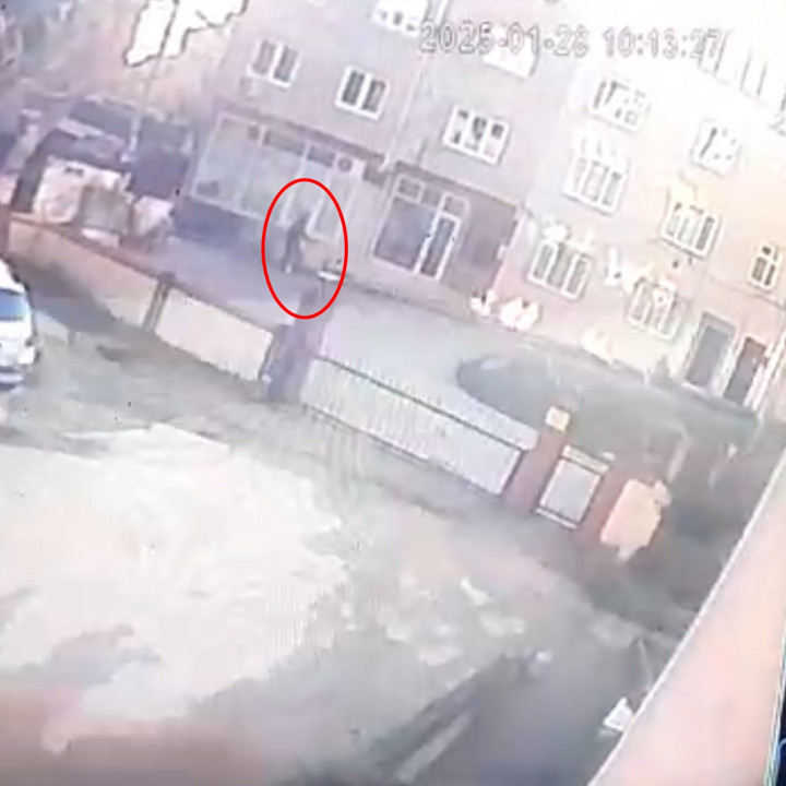 Sokakta nişanlısı ile kardeşini av tüfeğiyle vurdu; o anlar kamerada - Resim : 2