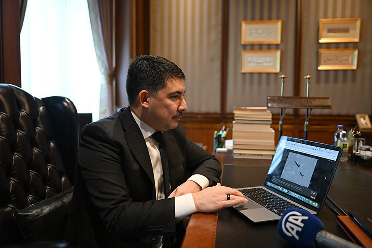 Cumhurbaşkanlığı Özel Kalem Müdürü Hasan Doğan AA'nın "Yılın Kareleri" oylamasında tercihini yaptı - Resim : 6