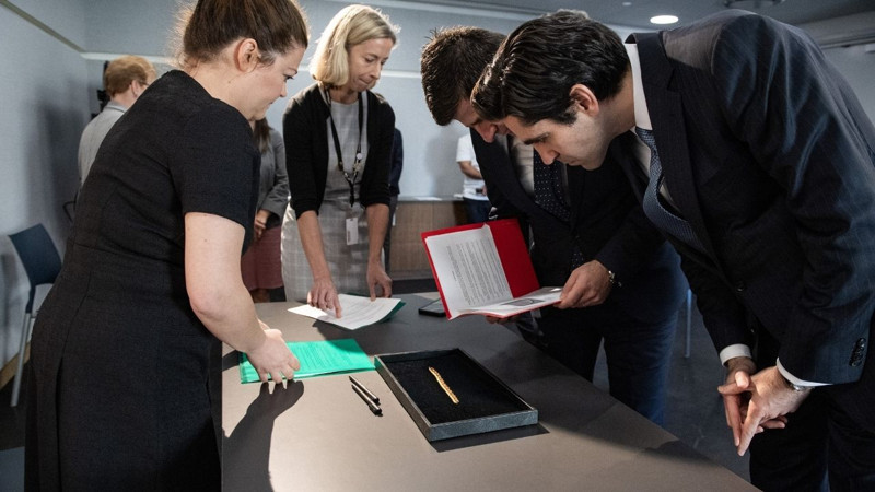 Yurt dışına kaçırılmıştı: 2 bin 700 yıllık Bintepeler kolyesi, Türkiye'ye iade edildi