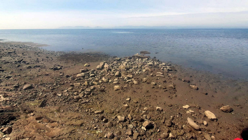Balıkesir'de deniz 15 metre çekildi