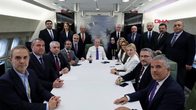 Cumhurbaşkanı Erdoğan Arnavutluk dönüşünde konuştu: Beklentimiz, terör defterinin bir daha açılmamak üzere kapanmasıdır