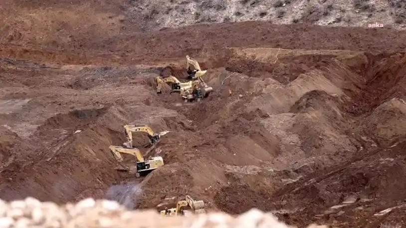 İliç'te toprak altında kalan 3 işçinin daha cenazesine ulaşıldı