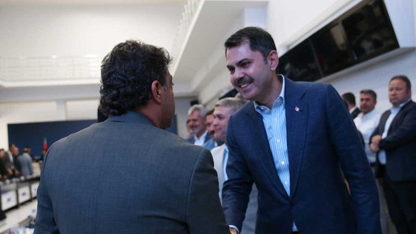 Bakan Kurum: 200 bin kişilik ekiple gece gündüz çalışacağız