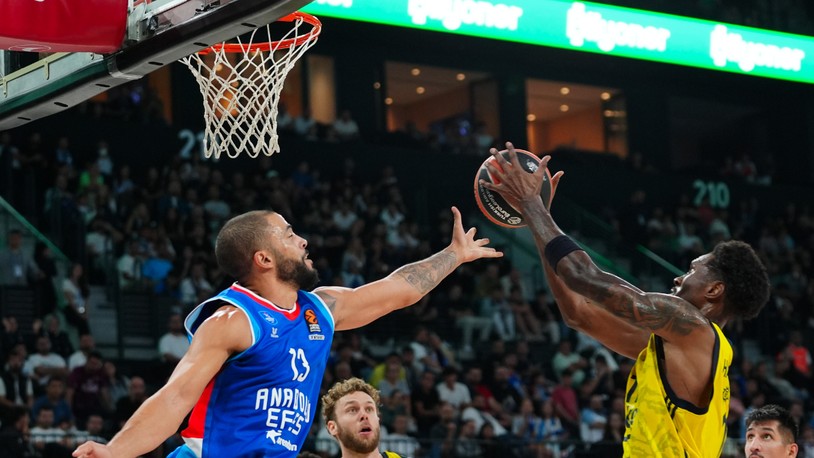 EuroLeague’de Türk derbisinde kazanan Fenerbahçe Beko