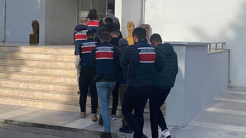 Manisa'da terör örgütü PKK/KCK'ya yönelik operasyonda 6 zanlı yakalandı