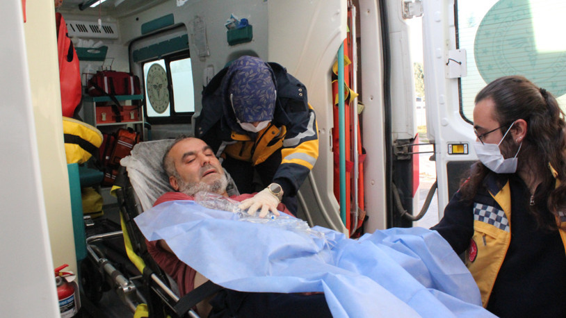 Boşandığı eşinin babasını vurdu