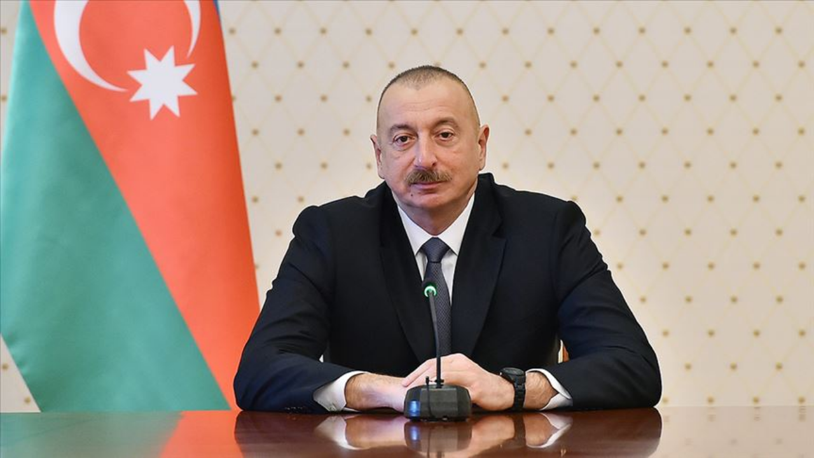 Azerbaycan Cumhurbaşkanı Aliyev'den uçak kazasında hayatını kaybedenler için taziye mesajı