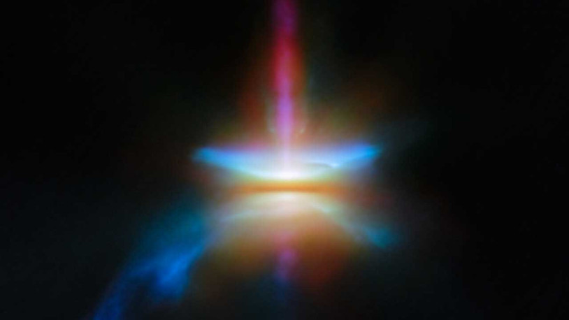 Astronomlar, doğan bir yıldızın şekillenişini kaydetti