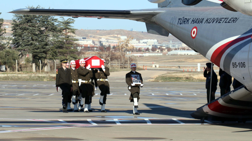Şehit uzman çavuşun cenazesi, törenle memleketine uğurlandı